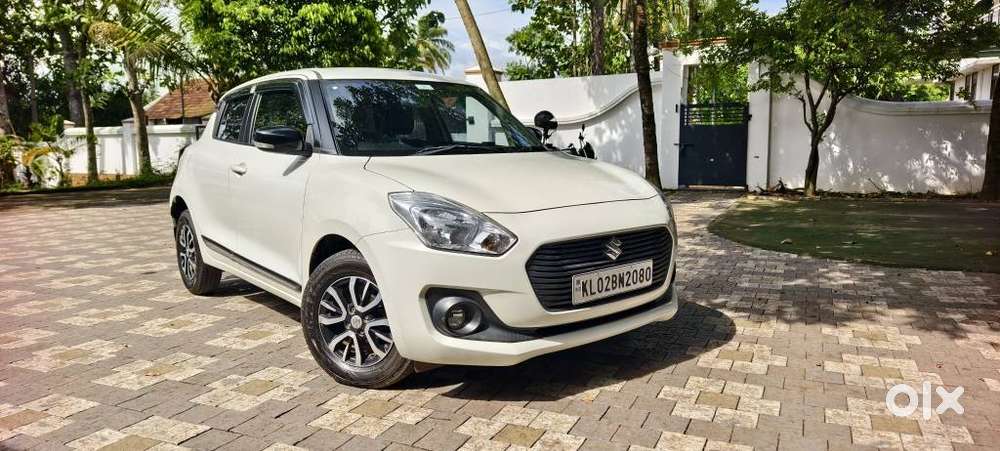 Maruti Suzuki Swift Vxi + Manual, 2021, Petrol