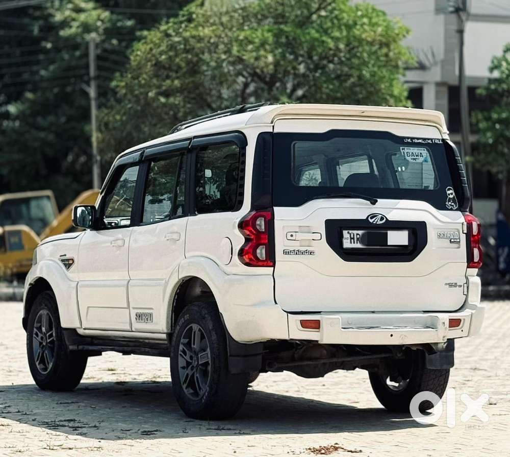 Mahindra Scorpio S10 7 Seater, 2015, Diesel