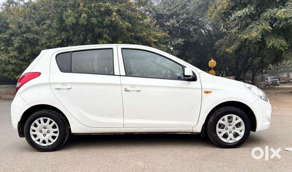 Hyundai I20 Magna 1.2 Vtvt, 2011, Petrol
