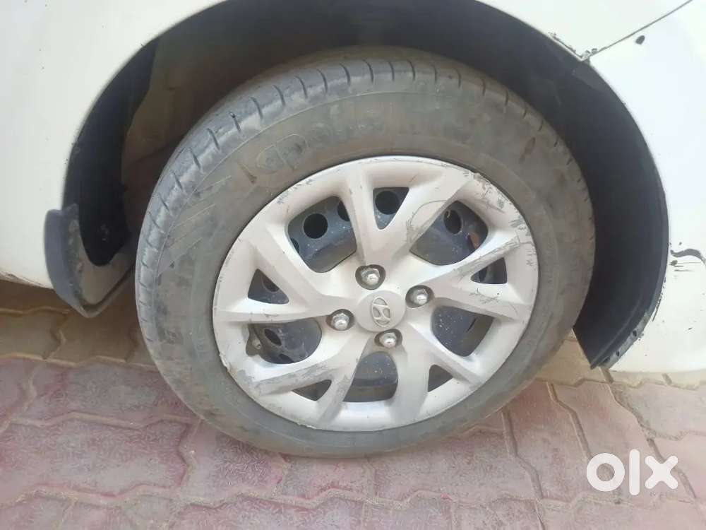 Meri Dusri Gadi 29 Ko Aa Rhi H Isiliye Bechna H