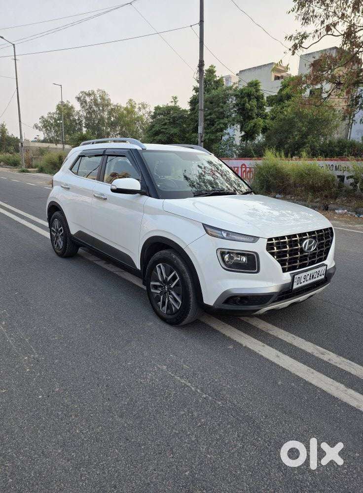 Hyundai Venue Sx (o) Mt 1.5 Diesel, 2021, Diesel