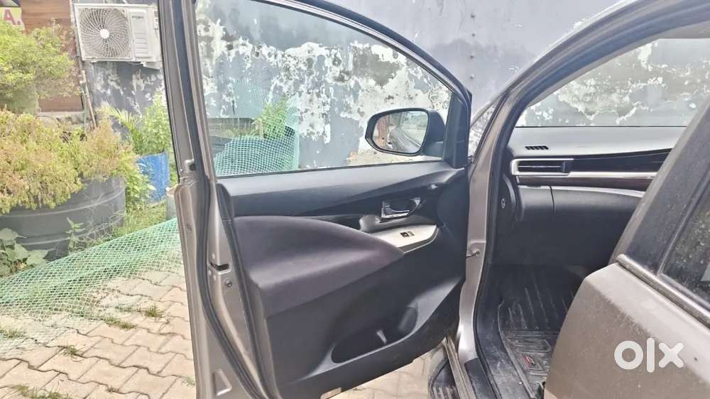 Toyota Innova Crysta Vx Mt 2018