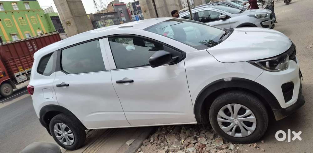 Renault Triber Techno Mt, 2023, Petrol