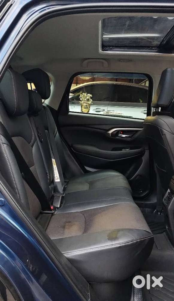 Maruti Suzuki Grand Vitara 1.5 Alpha Plus Dual Tone Intelligent Hybr..