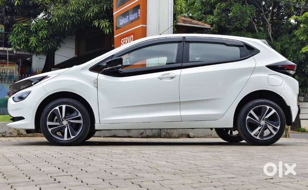Tata Altroz 1.5 Xz Plus Diesel, 2023, Diesel