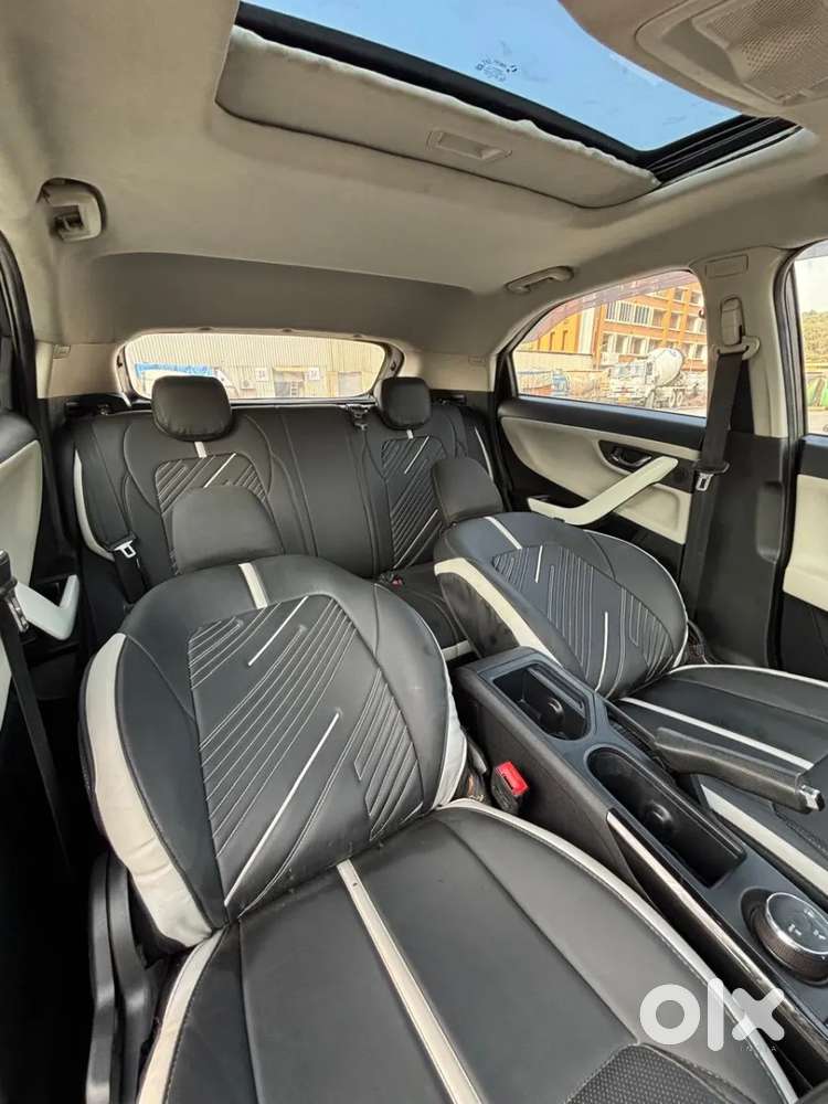 Tata Nexon Creative Plus S 1.2 Revotron Petrol 6 Amt, 2025, Petrol