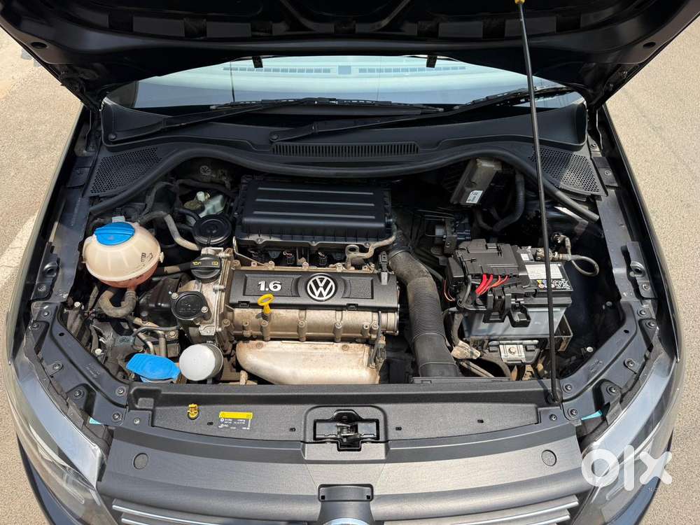 Volkswagen Vento Celeste 1.6 Highline, 2015, Petrol