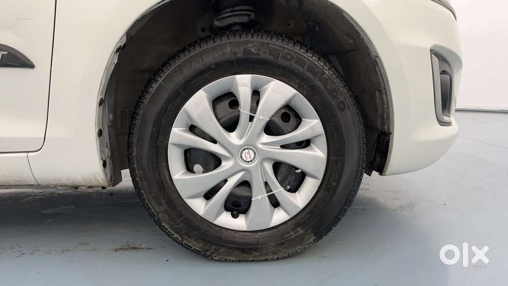 Maruti Suzuki Swift Vvt Vxi, 2017, Petrol