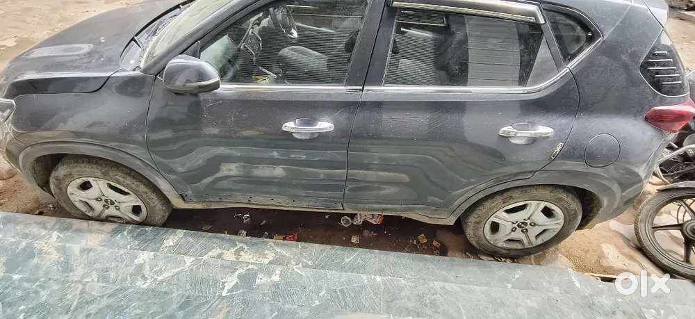 Kia Sonet 2022 Imt Htk Plus Sunroof Petrol 26000 Km Driven