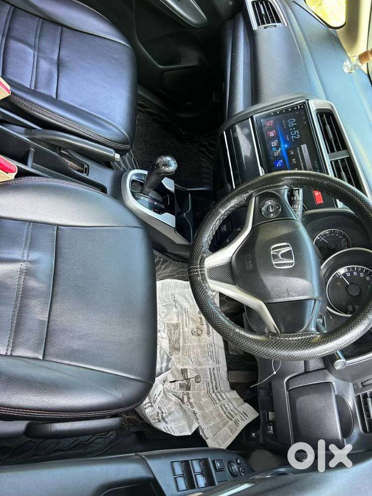 Honda Jazz V Automatic, 2016, Petrol