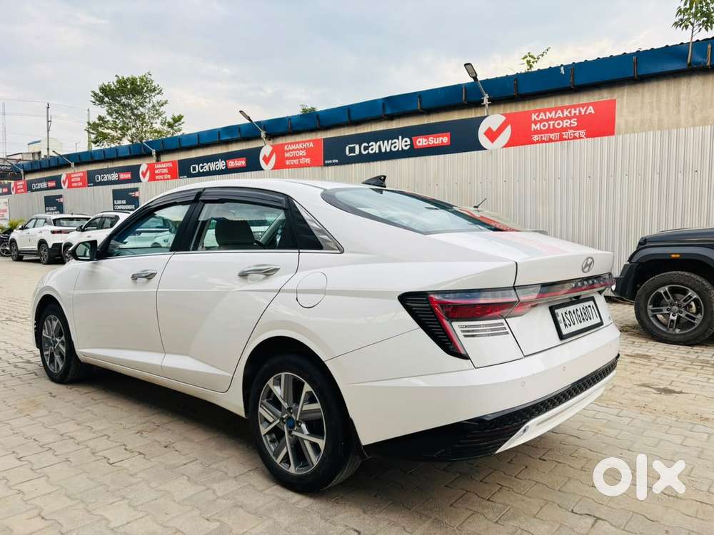 Hyundai Verna 1.5 Sx (o) Vtvt Ivt, 2024, Petrol