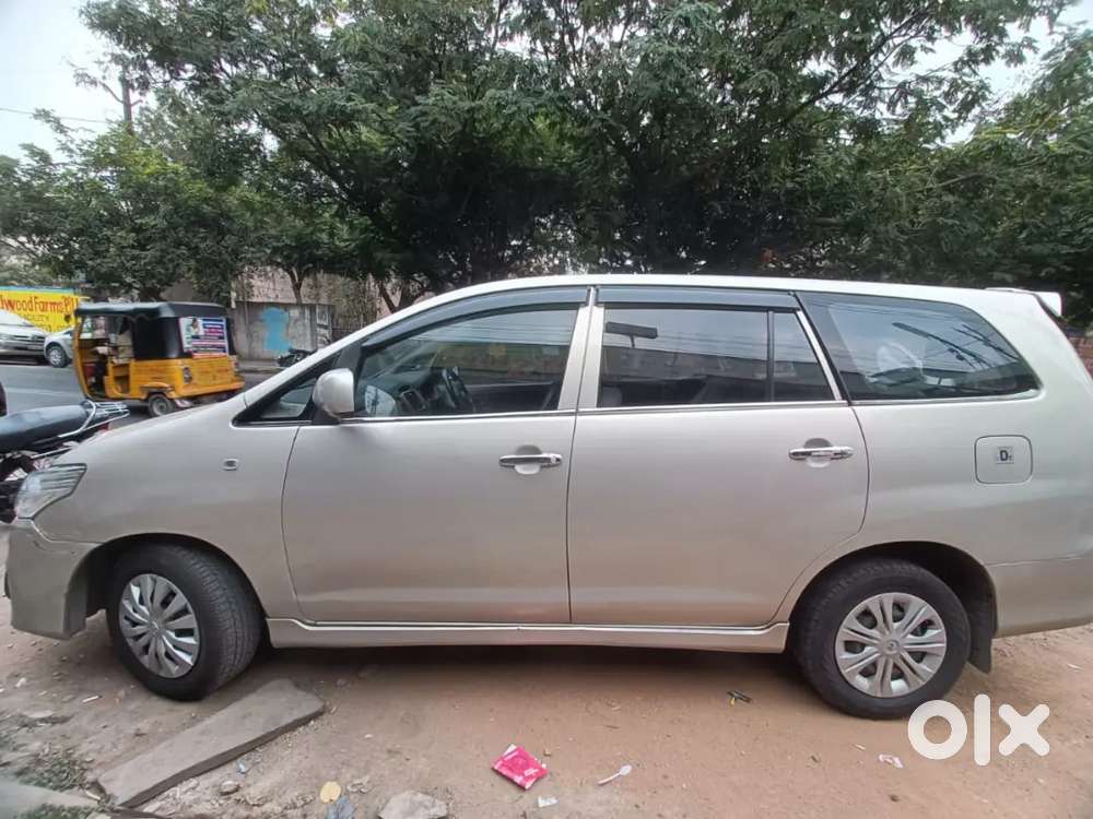 Toyota Innova Good Condition Life Tax Vehicle