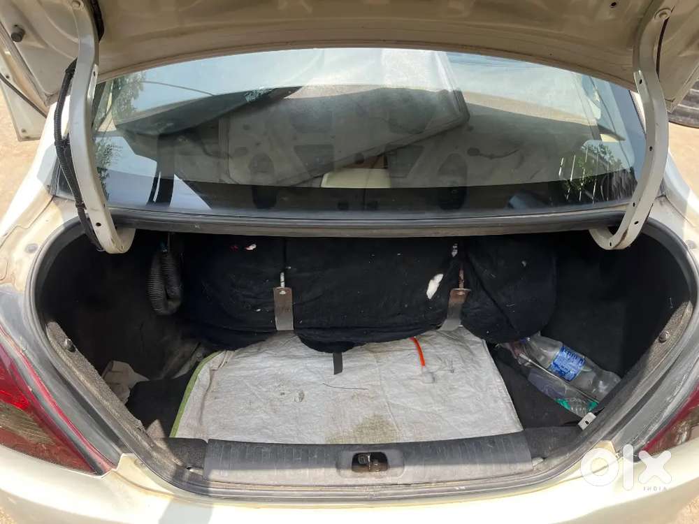 Maruti Suzuki Dzire Petrol 105471 Km Driven