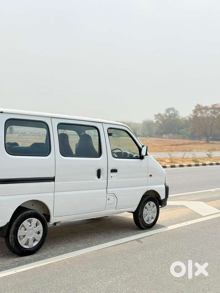 Maruti Suzuki Eeco 2016