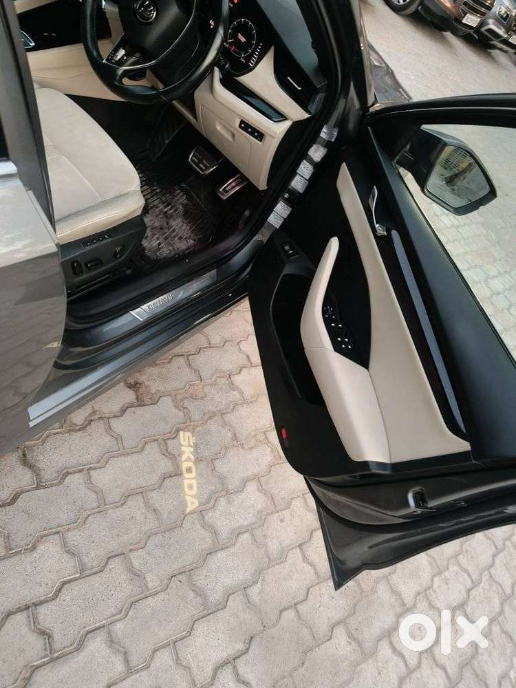 Skoda Octavia 2.0 L K Tsi At, 2022, Petrol