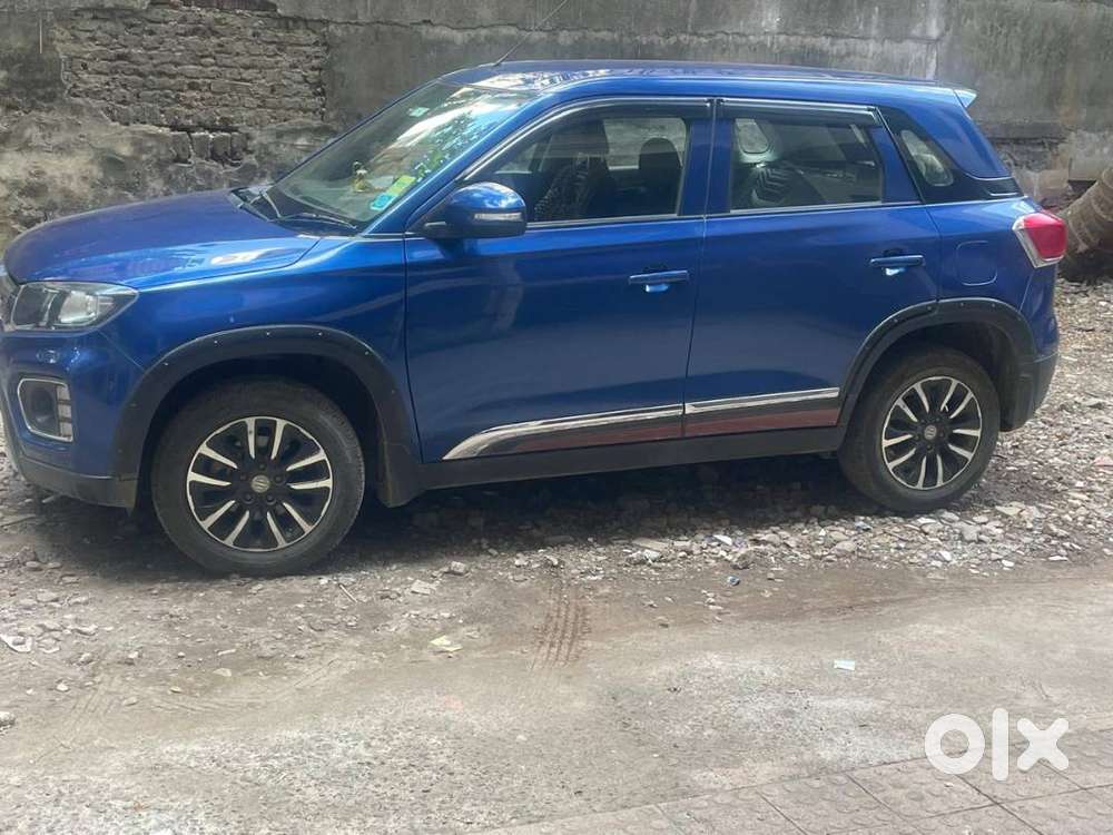 Maruti Suzuki Car Blue Colour, Doctor Driven Vehicle. Model 2022