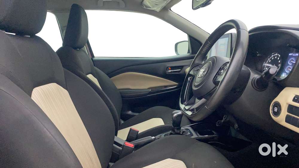 Toyota Glanza 1.2 V Amt, 2022, Petrol