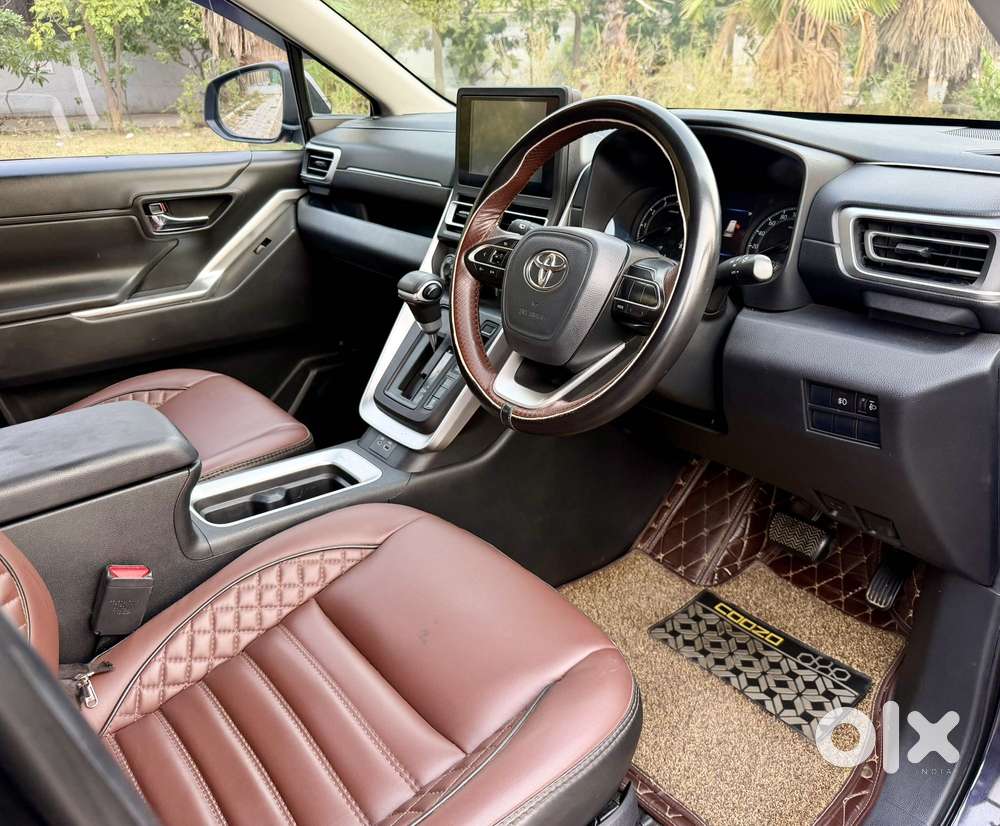 Toyota Innova Hycross 2.0 Gx 7 Str, 2025, Petrol