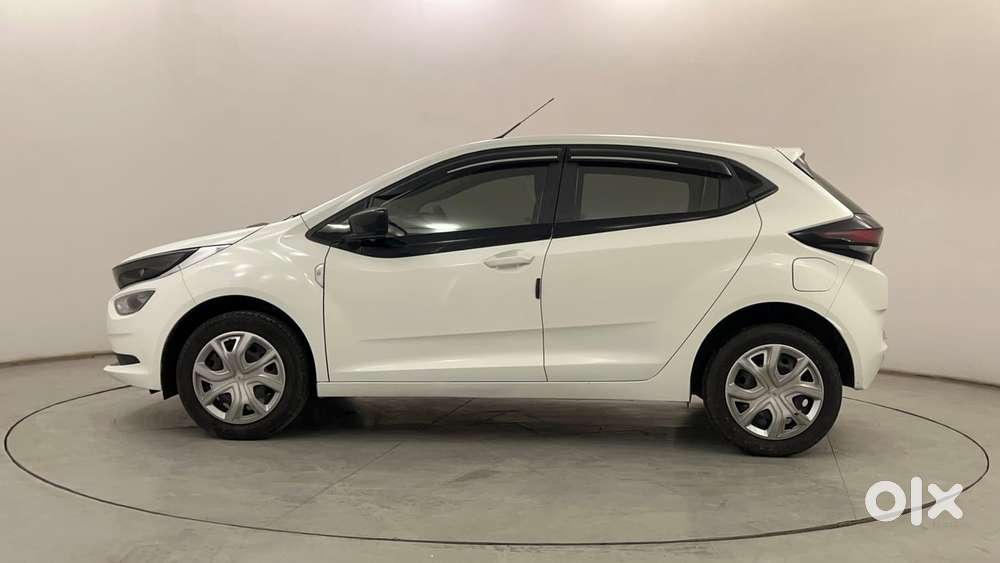 Tata Altroz 1.2 Xt, 2023, Petrol