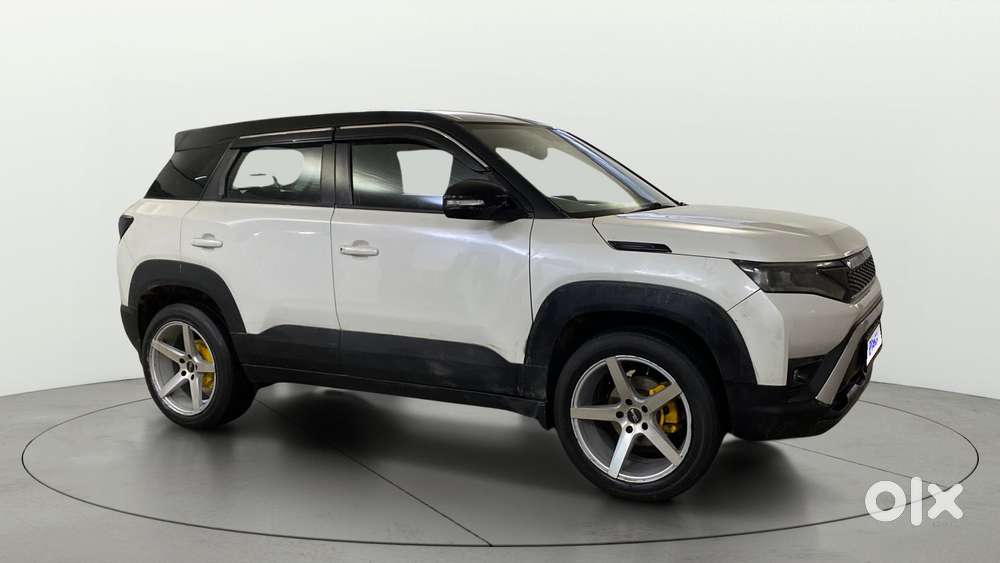 Maruti Suzuki Vitara Brezza 1.5 Vxi At, 2023, Petrol