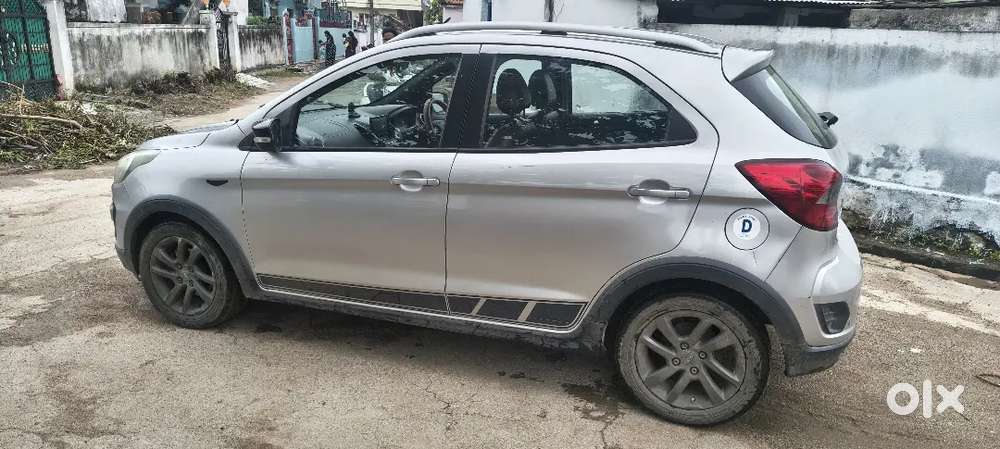 Ford Freestyle 
1500 Cc
Milage 22kmpl 
120k Running Kms

Insurance Jus