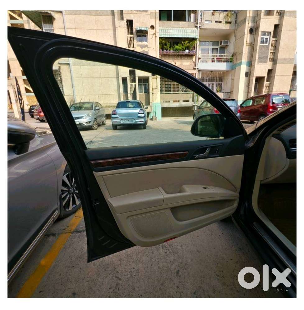 Skoda Superb Sunroof Elegance 1.8 Tsi