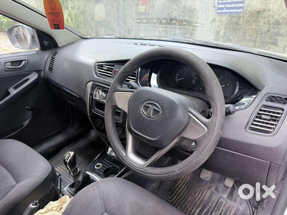 Tata Bolt Revotron Xe, 2015, Petrol