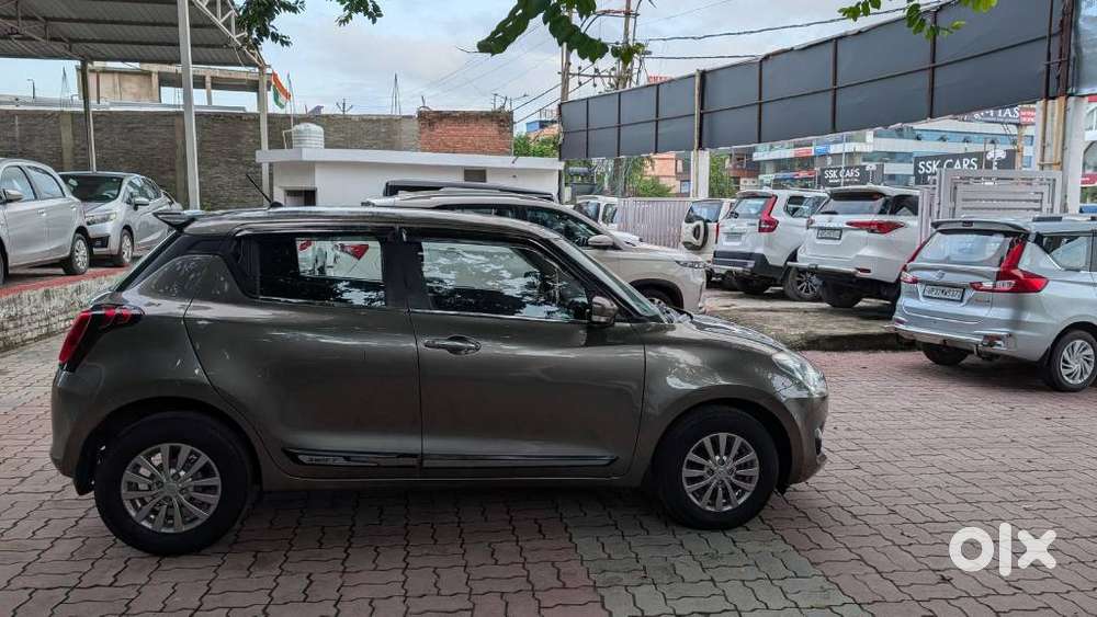 Maruti Suzuki Swift Vxi + Manual, 2019, Petrol