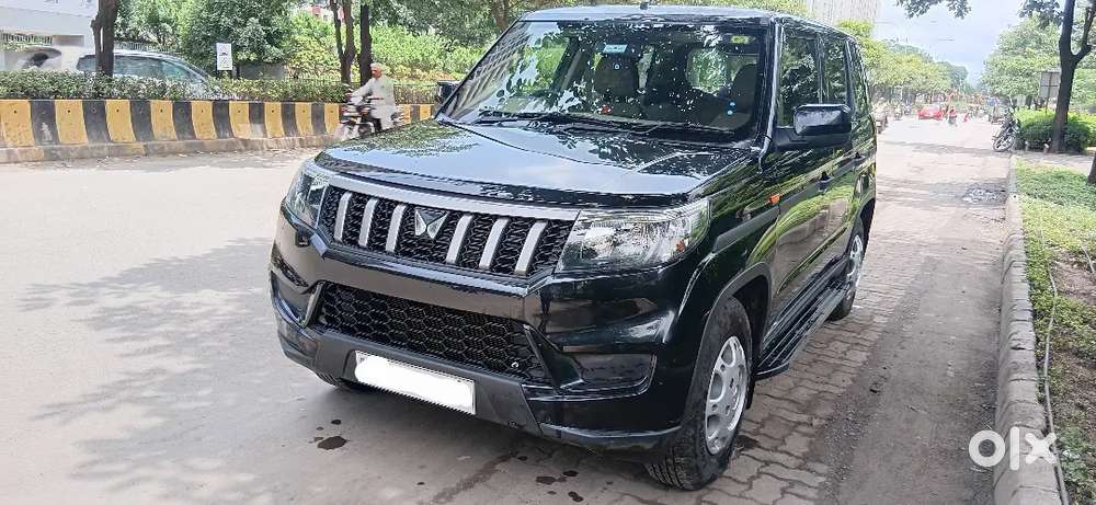 Mahindra Bolero Neo N8