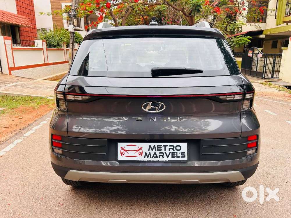 Hyundai Venue Sx Mt, 2023, Diesel