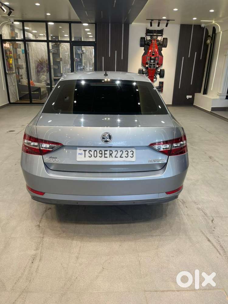 Skoda Superb L&k 2.0 Tdi At, 2016, Diesel