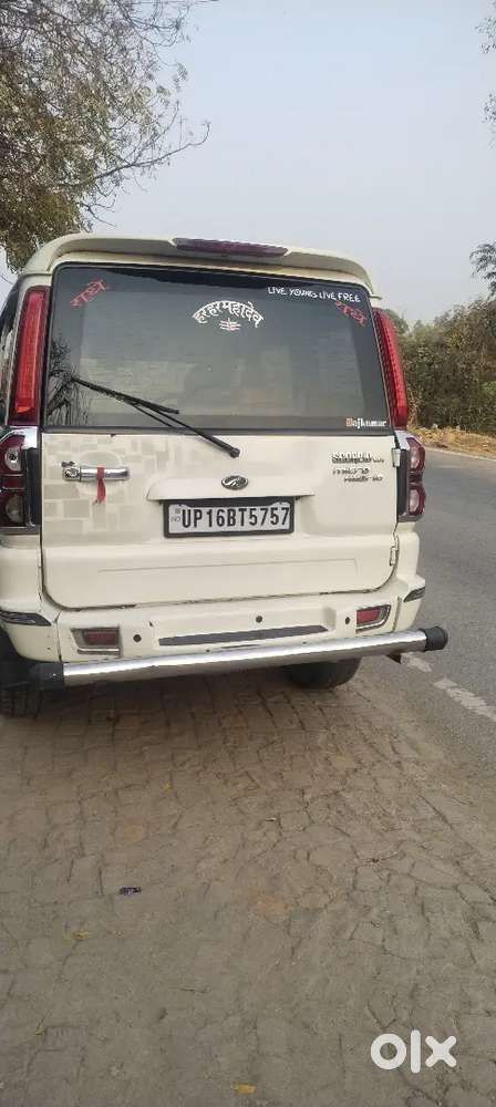 Mahindra Scorpio Vlx 2013 Diesel 15 Km Driven