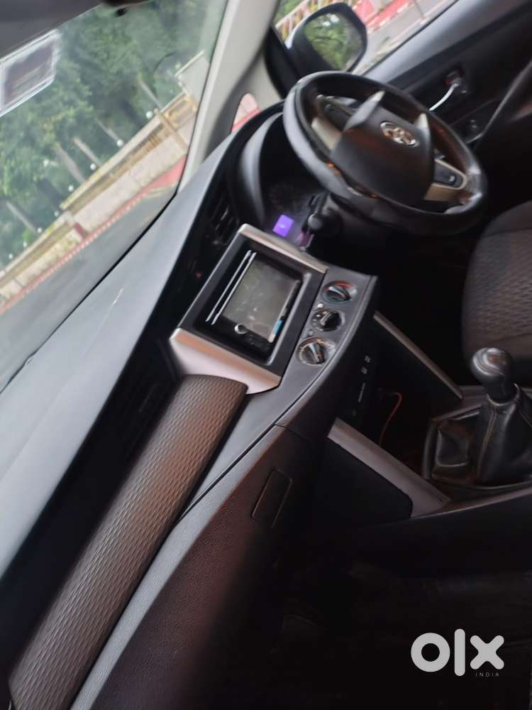 Toyota Innova Crysta 2016