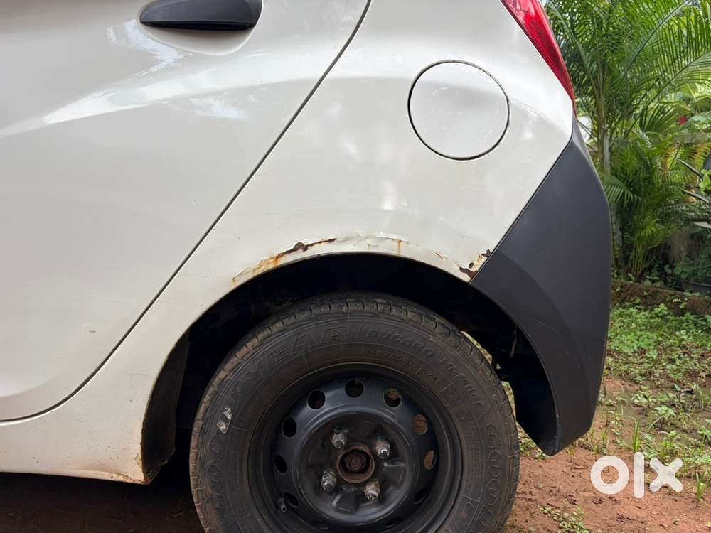 Hyundai Eon Petrol 2012 Km Driven