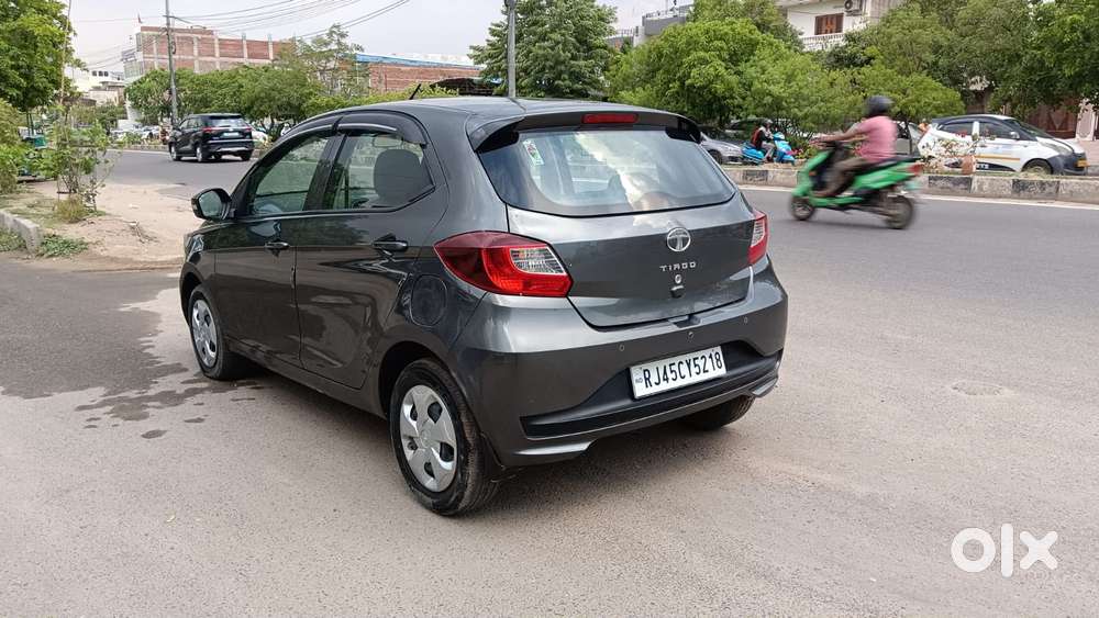 Tata Tiago 1.2 Revotron Xt (o), 2023, Petrol