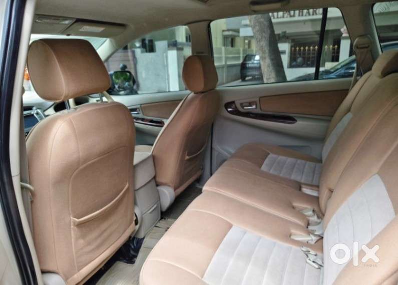 Toyota Innova 2.5 V 7 Str, 2012, Diesel