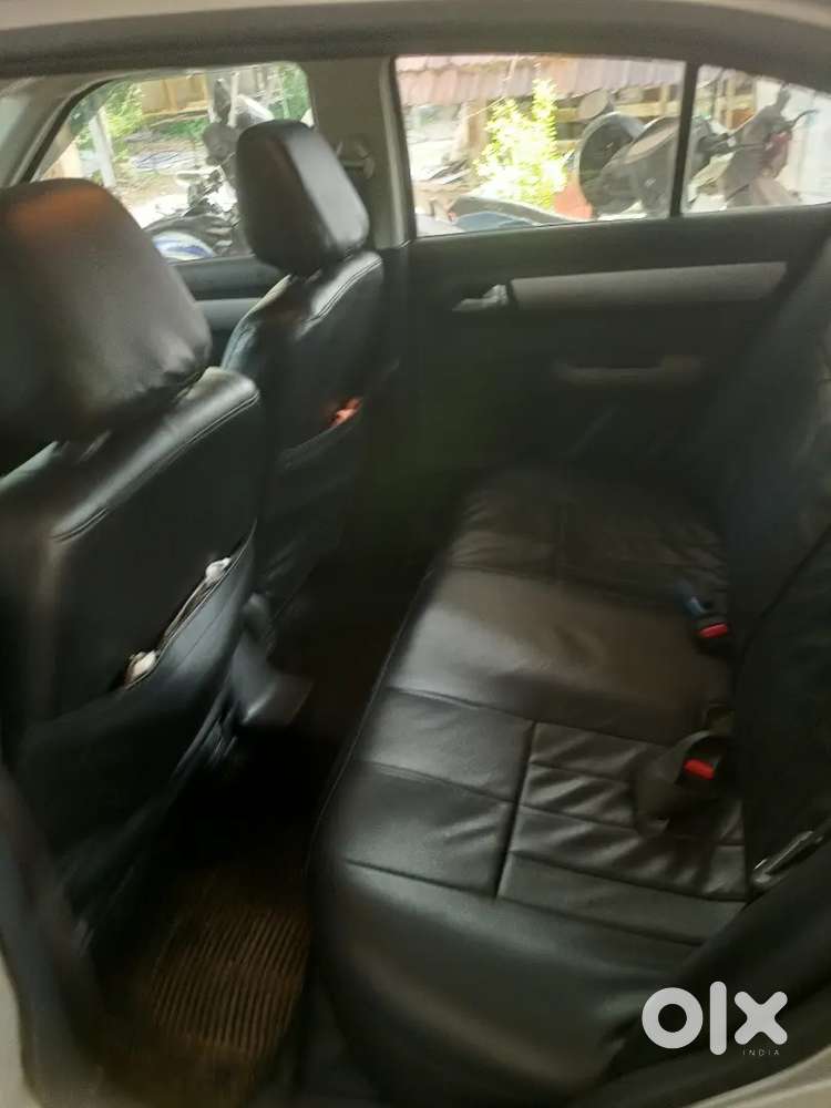 Maruti Suzuki Dzire 2011