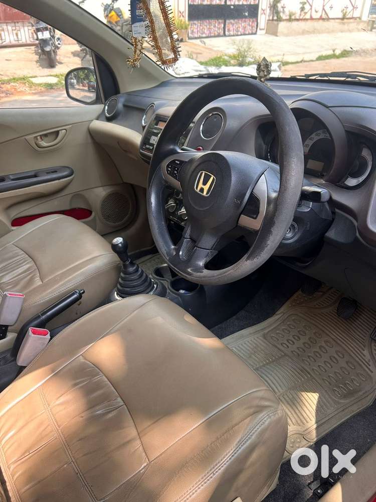 Honda Brio 2013 Petrol Well Maintained