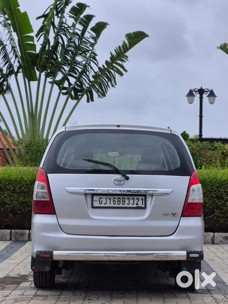 Toyota Innova 2.5 E Diesel Ms 7-seater, 2012, Diesel