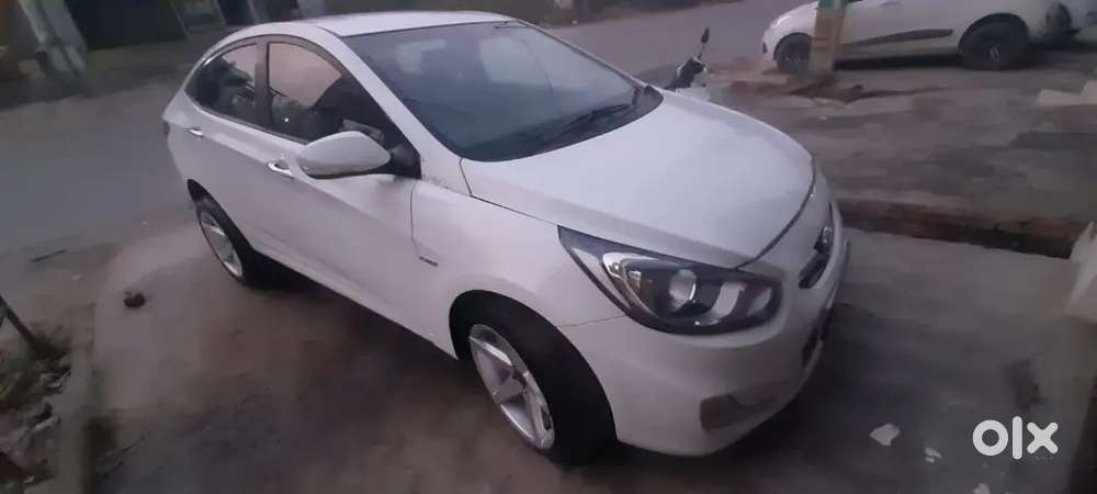 Very Good Condition 2 Keys Aviable 18 Inch Alloy Wheell