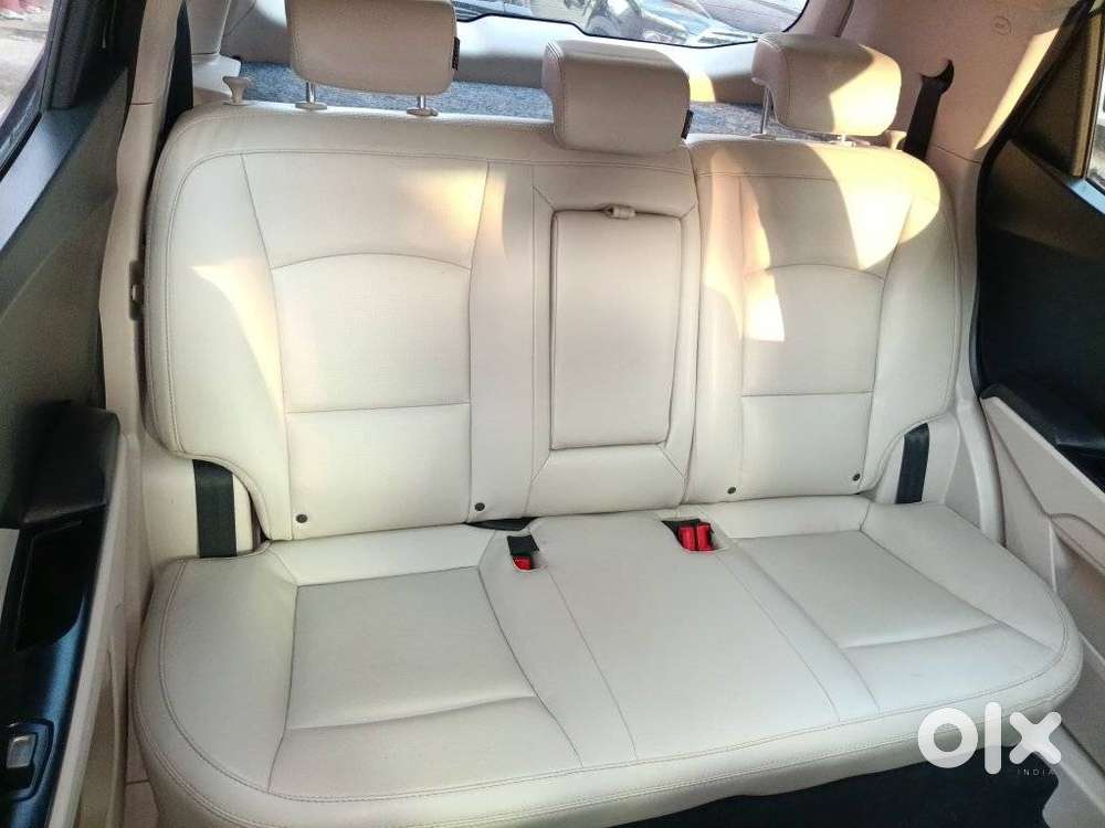 Mahindra Xuv300 W8 Amt Diesel, 2021, Diesel