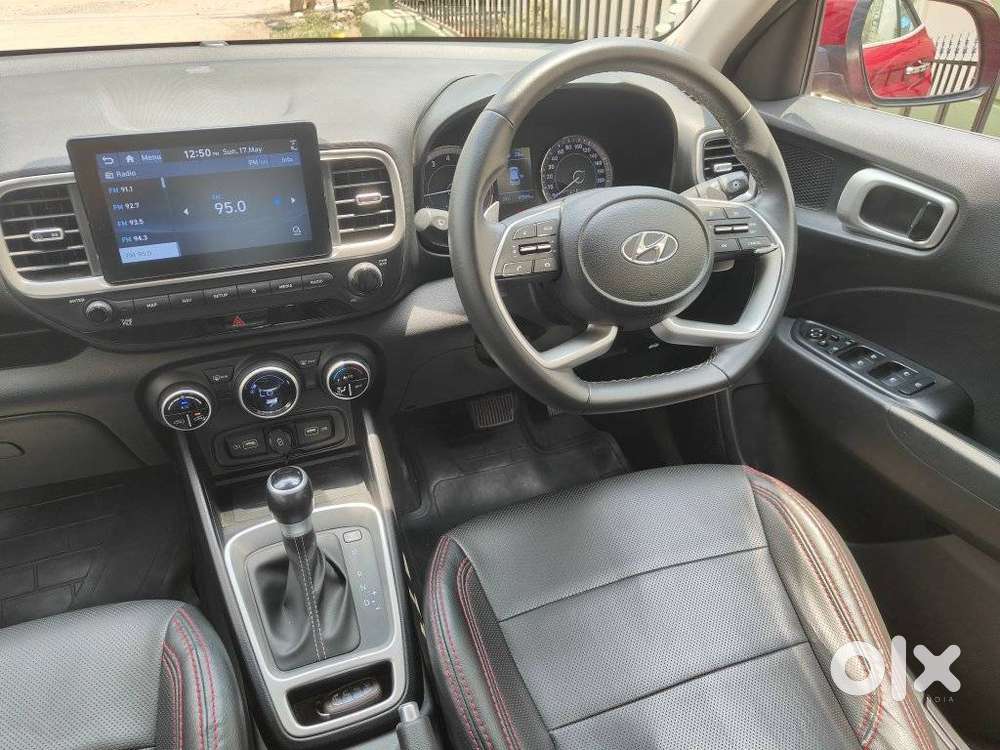 Hyundai Venue Sx Plus Turbo Dct, 2022, Petrol