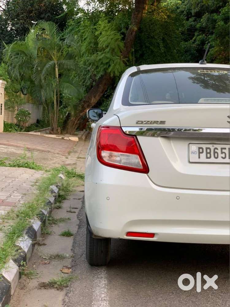 Maruti Suzuki Swift Dzire Vxi Optional, 2022, Petrol
