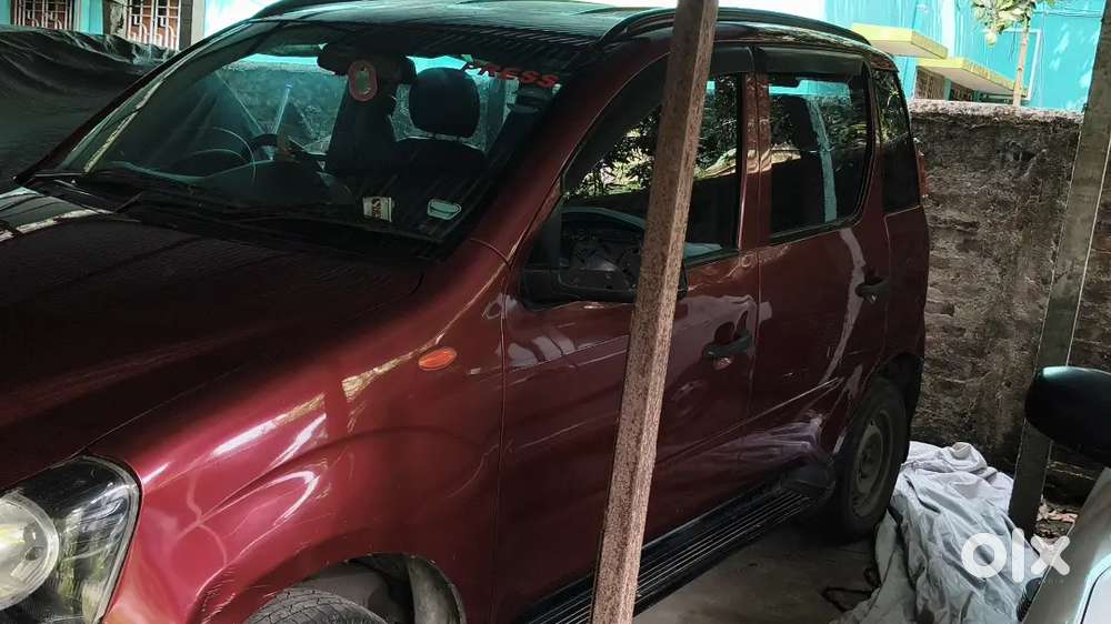 Mahindra Quanto 2014 Diesel 80000 Km Driven 7 Seater