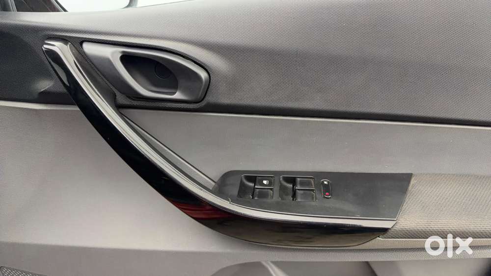 Tata Tigor 1.2 Revotron Xt, 2018, Petrol