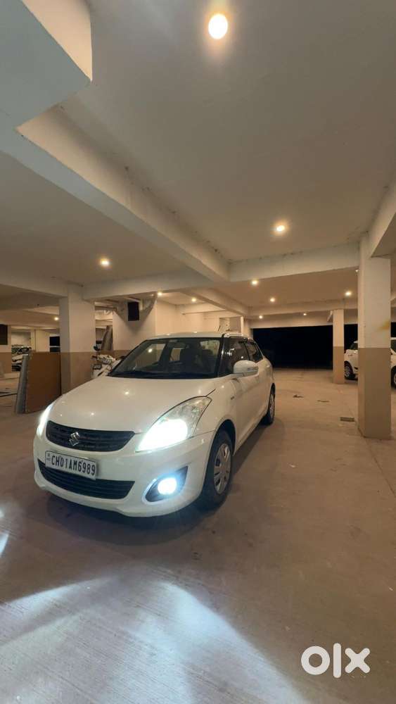 Maruti Suzuki Swift Dzire Vxi Optional, 2012, Petrol