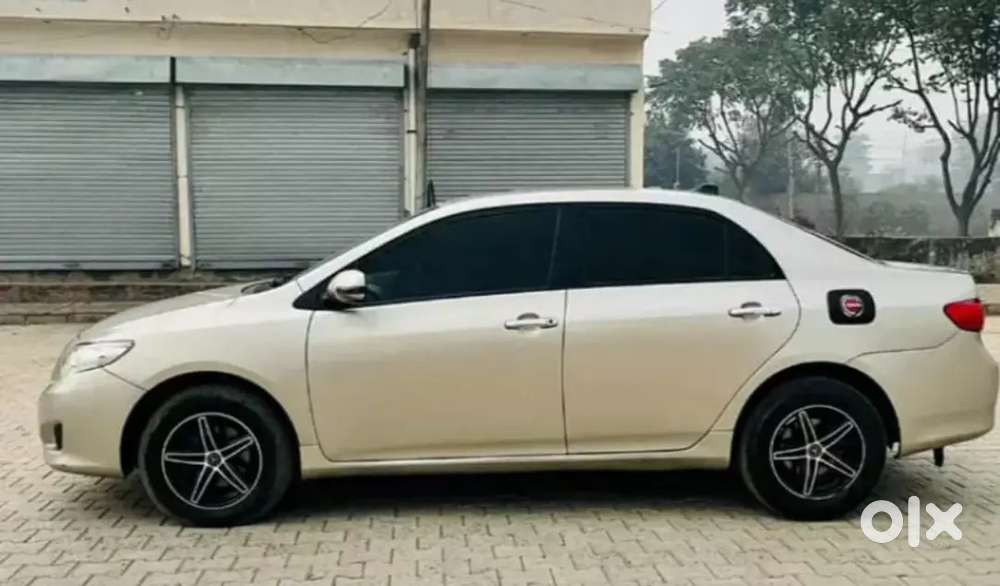 Toyota Corolla Altis 2011 Diesel 135000 Km Driven