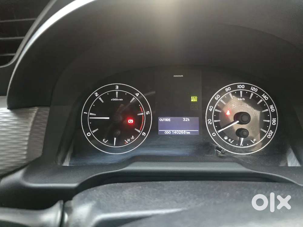 Toyota Innova Crysta 2017 Diesel Well Maintained