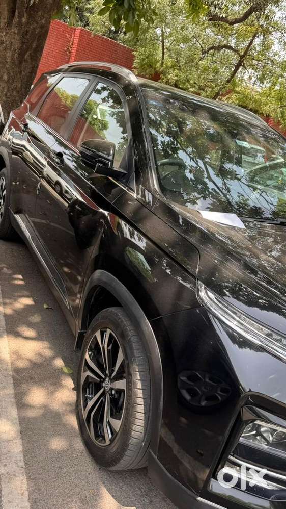 Mg Petrol Automatic 2024 Car