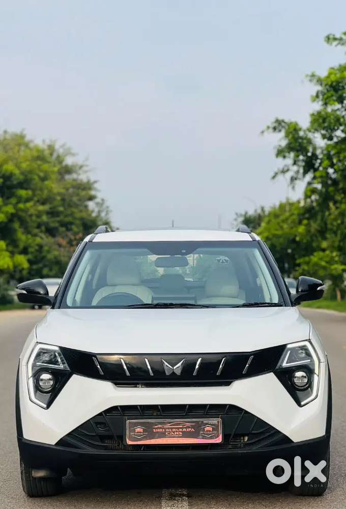 Mahindra Xuv 3xo 2025 Ax5